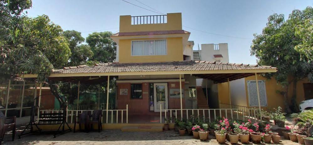 סאסאן גיר Gir Jungle Lodge מראה חיצוני תמונה