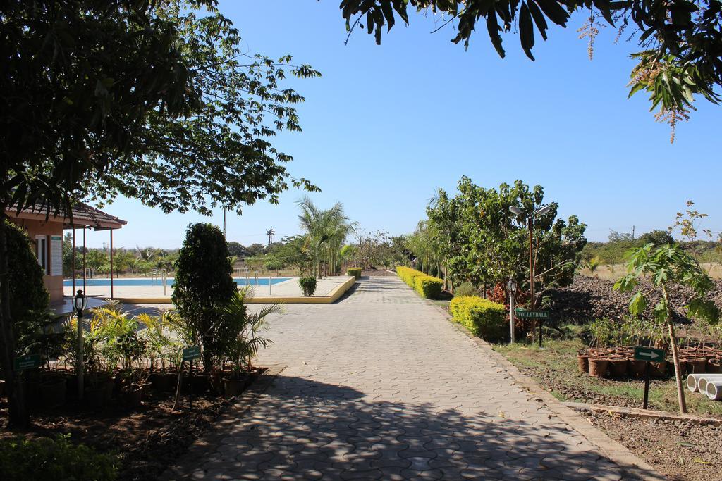 סאסאן גיר Gir Jungle Lodge מראה חיצוני תמונה